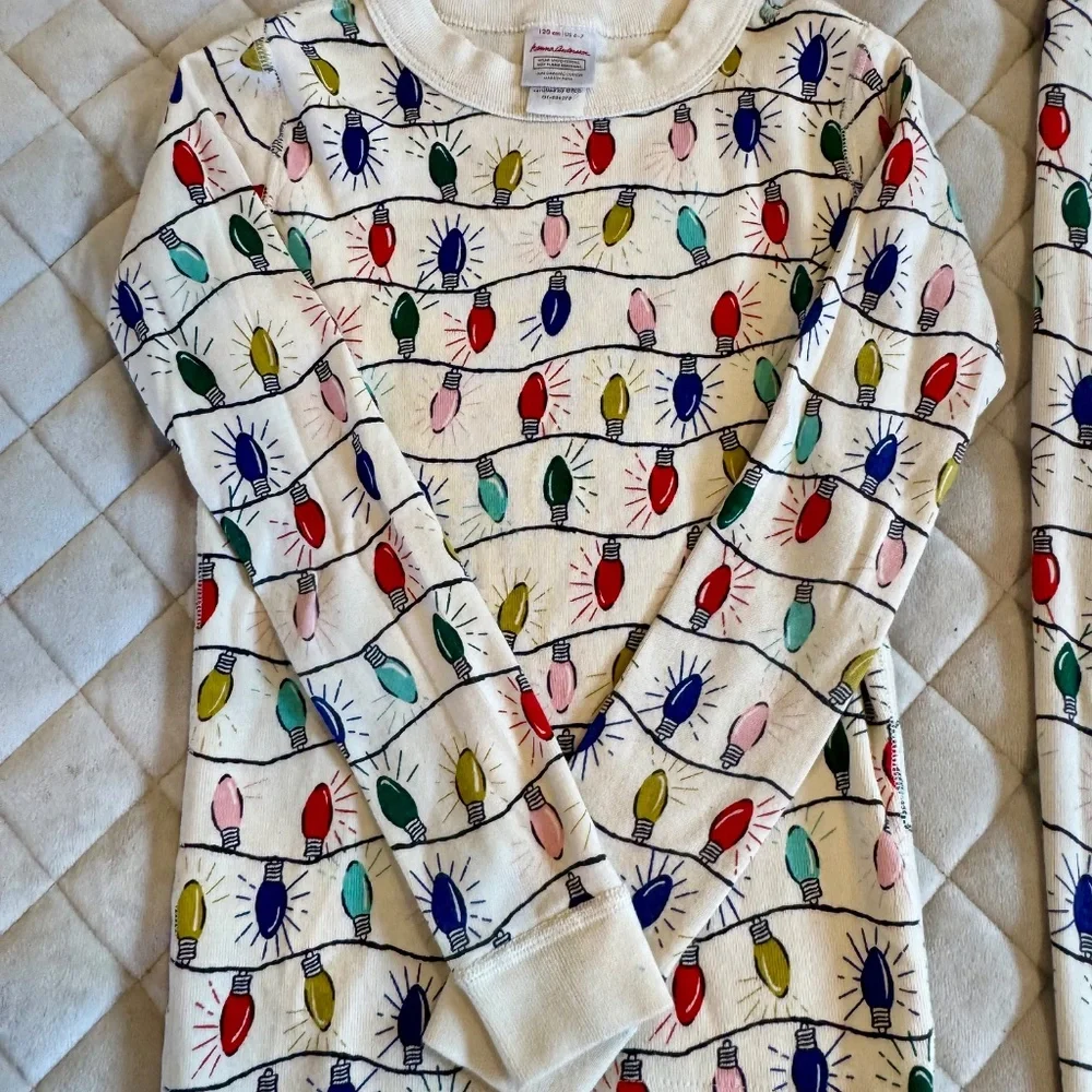 Hanna Andersson Christmas Pajamas - Picture 6 of 15